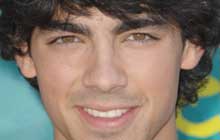 Joe Jonas – Liebes-Outing!