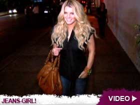 Video – Jessica Simpsons neue Hosen-Mode