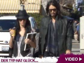 Video – Katy Perrys Mega-Valentins-Geschenk für Russell Brand