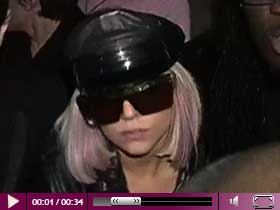 Video – Lady GaGa hat Grund zum Feiern